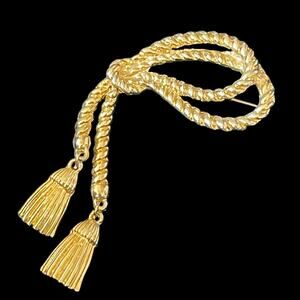 Vintage 1980s Gold Tone Rope Knot with Tassels Brooch Jewelry Lapel Pin READ